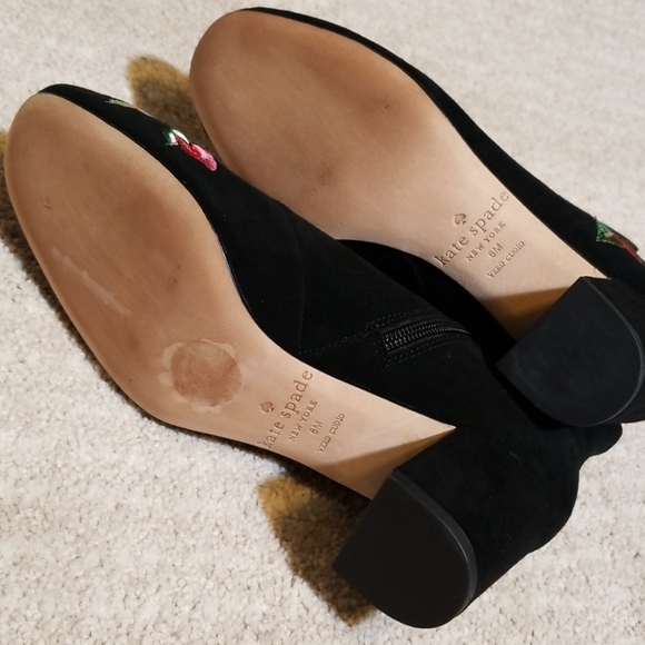 Kate Spade Black Suede Ankle Boots. Size 6 - Picture 8 of 8
